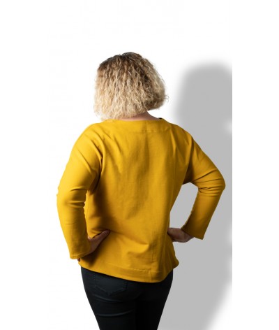 Lässige Bluse gelb 30 jahre angesagte Farbe
Langarmbluse in der Trendfarbe safran
Am Rücken leicht taillierte Passform
